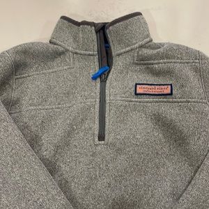 Vineyard vine small 8-10 gray quarter zip pull over
